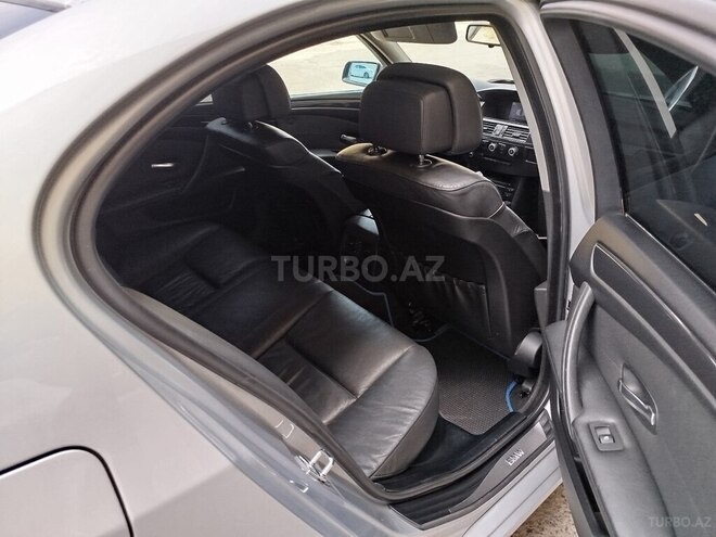 BMW 525 2008, 330,000 km - 2.5 l - Bakı