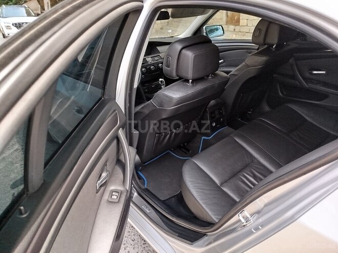 BMW 525 2008, 330,000 km - 2.5 l - Bakı