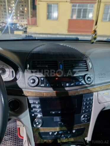Mercedes E 240 2002, 355,000 km - 2.6 l - Sumqayıt