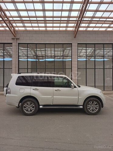 Mitsubishi Pajero 2014, 157,000 km - 3.8 l - Bakı