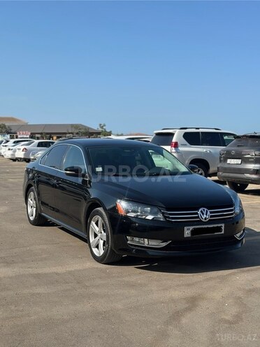 Volkswagen Passat 2013, 237,990 km - 1.8 л - Bakı