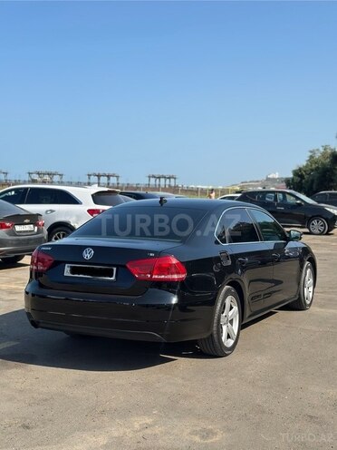 Volkswagen Passat 2013, 237,990 km - 1.8 л - Bakı