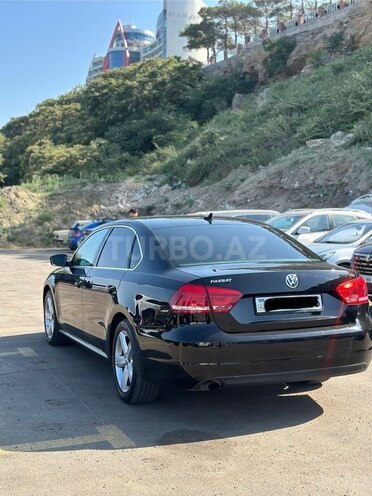 Volkswagen Passat 2013, 237,990 km - 1.8 л - Bakı