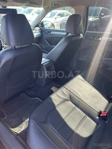 Volkswagen Passat 2013, 237,990 km - 1.8 л - Bakı