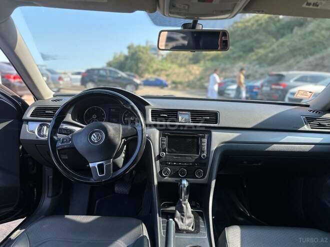 Volkswagen Passat 2013, 237,990 km - 1.8 л - Bakı