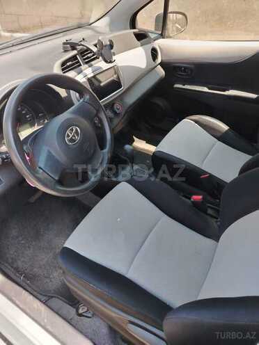 Toyota Vitz 2011, 133,000 km - 1.0 l - Sumqayıt