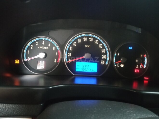 Hyundai Santa Fe 2006, 206,000 km - 2.7 l - Tovuz
