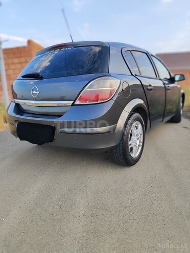 Opel Astra 2009, 313,250 km - 1.4 l - Naftalan