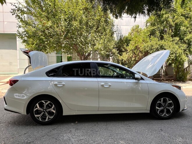 Kia Forte 2019, 98,530 km - 2.0 l - Salyan