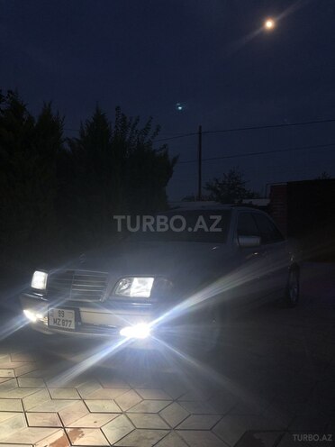 Mercedes C 240 1998, 400,000 km - 2.4 l - Beyləqan