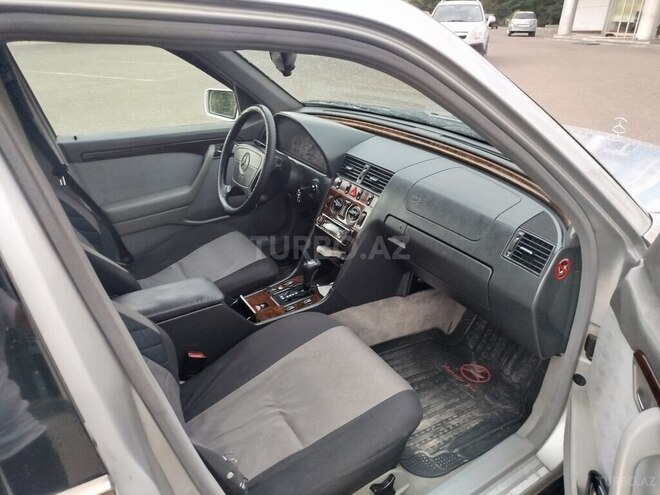 Mercedes C 200 1996, 228,000 km - 2.0 l - Bakı