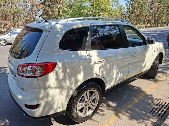 Hyundai Santa Fe 2010, 205,148 km - 2.0 л - Ucar