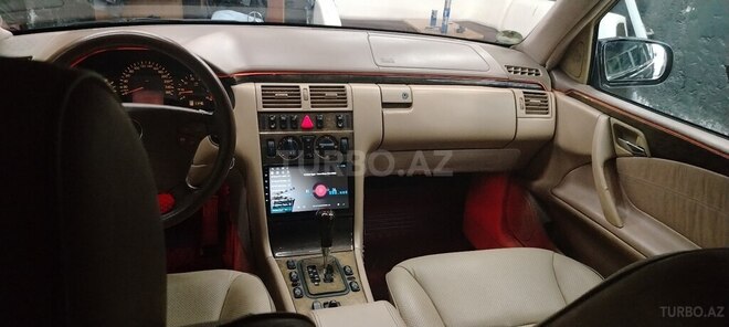 Mercedes E 280 1999, 385,000 km - 2.8 л - Bakı