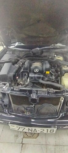 Mercedes E 280 1999, 385,000 km - 2.8 л - Bakı