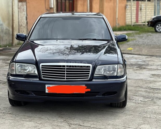 Mercedes C 240 1998, 260,000 km - 2.4 l - Beyləqan