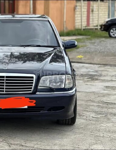 Mercedes C 240 1998, 260,000 km - 2.4 l - Beyləqan