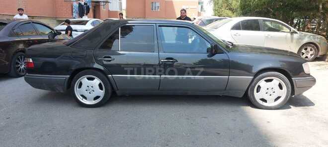 Mercedes E 200 1995, 442,979 km - 2.0 l - Bakı