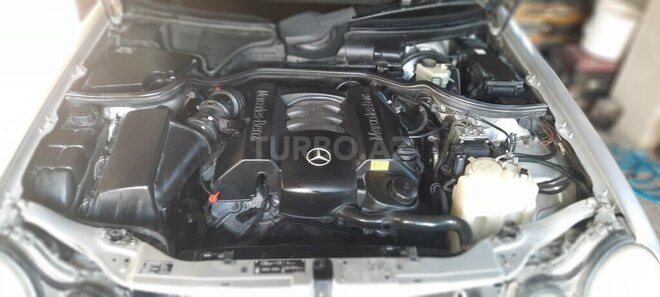 Mercedes E 240 1998, 240,000 km - 2.4 l - Xaçmaz