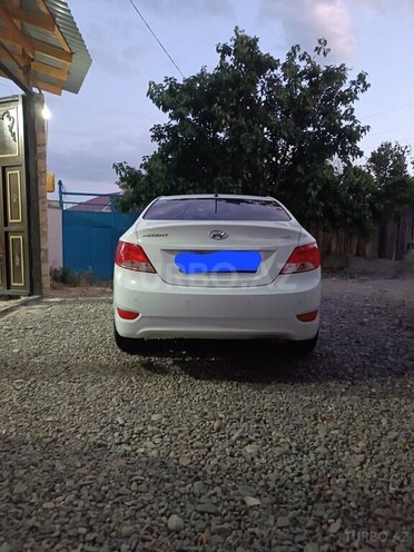 Hyundai Accent 2015, 170,342 km - 1.6 l - Gəncə