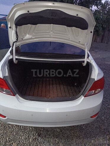 Hyundai Accent 2015, 170,342 km - 1.6 l - Gəncə