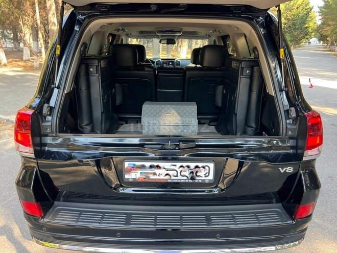 Toyota Land Cruiser-2