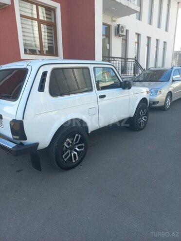 LADA (VAZ) Niva 2015, 210,000 km - 1.7 l - Şamaxı