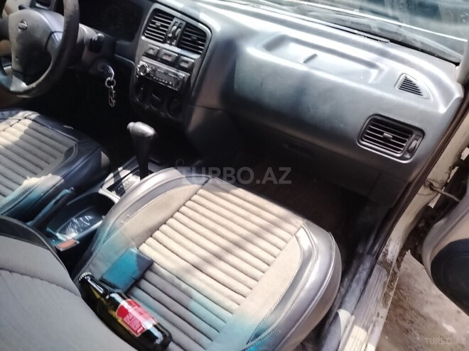 Nissan Primera 1998, 330,050 km - 2.0 l - Qusar