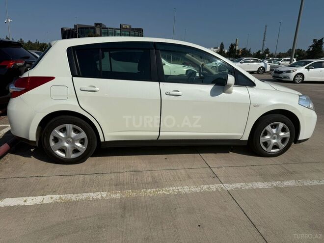 Nissan Tiida 2013, 80,000 km - 1.5 л - Bakı