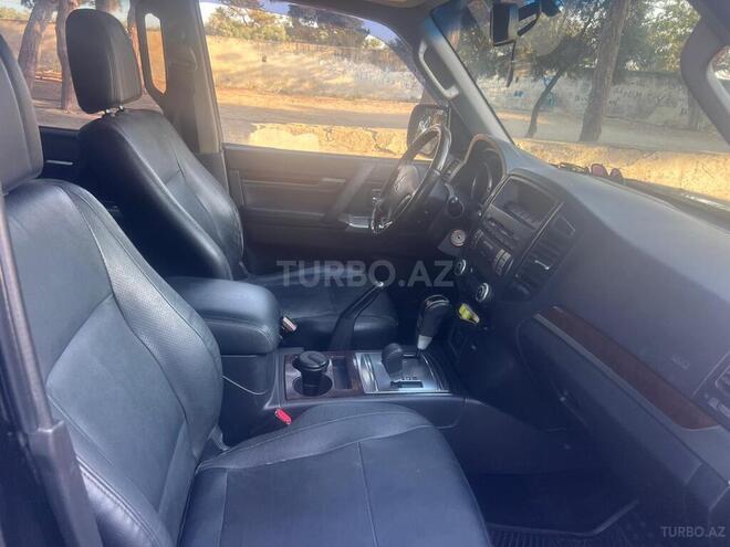 Mitsubishi Pajero 2013, 172,260 km - 3.8 l - Bakı