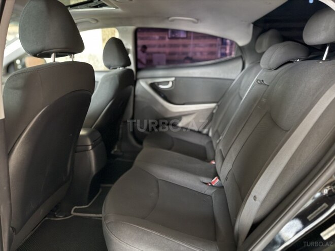 Hyundai Elantra 2015, 90,000 km - 1.8 л - Bakı