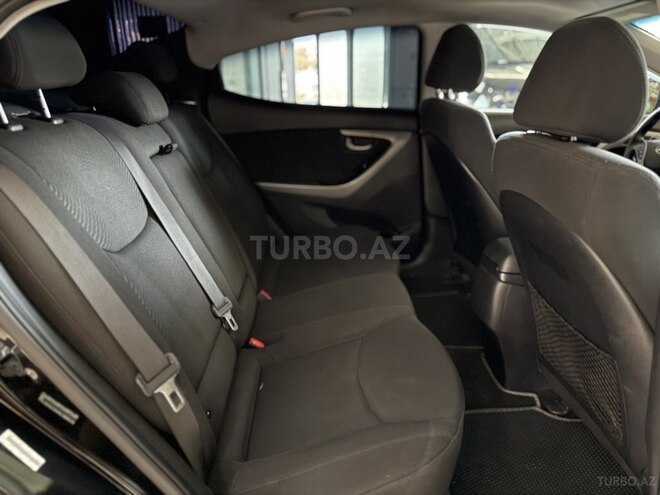 Hyundai Elantra 2015, 90,000 km - 1.8 л - Bakı
