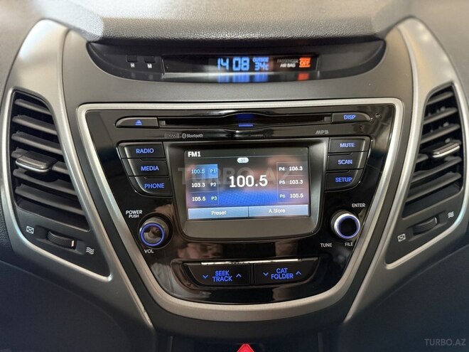 Hyundai Elantra 2015, 90,000 km - 1.8 л - Bakı