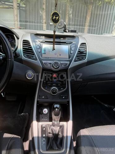Hyundai Elantra 2015, 140,000 km - 1.8 l - Bakı