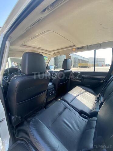 Mitsubishi Pajero 2018, 213,900 km - 3.8 л - Bakı