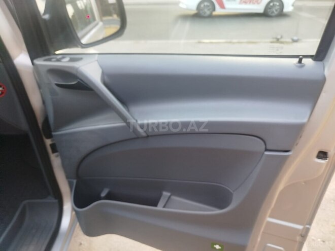 Mercedes Vito 115 2008, 83,400 km - 2.2 l - Bakı