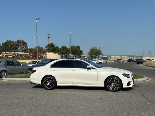 Mercedes E 220 d 2017, 128,800 km - 2.0 l - Bakı
