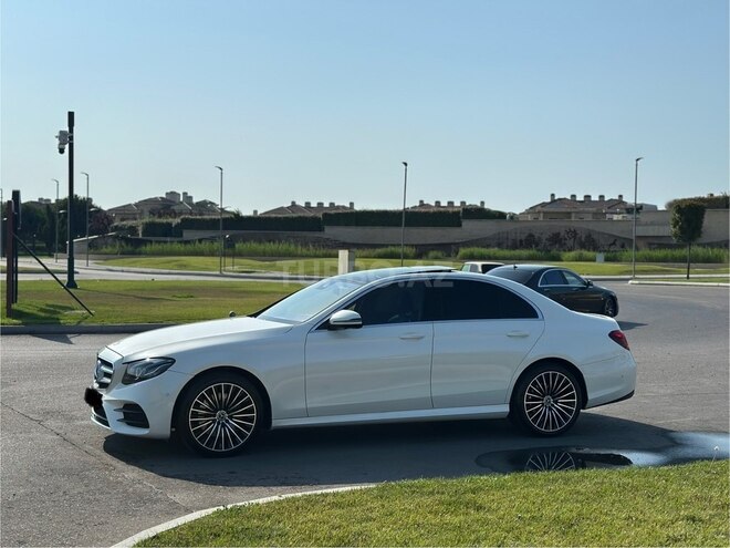 Mercedes E 220 d 2017, 128,800 km - 2.0 l - Bakı