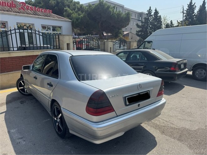 Mercedes C 200 1999, 333,000 km - 2.0 l - Bakı
