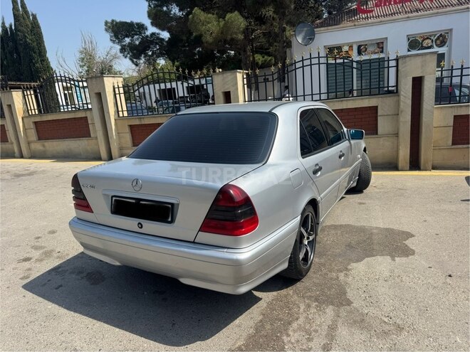 Mercedes C 200 1999, 333,000 km - 2.0 l - Bakı