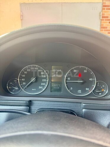 Mercedes C 220 2006, 263,332 km - 2.2 l - Bakı