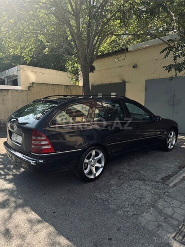 Mercedes C 220 2006, 263,332 km - 2.2 l - Bakı