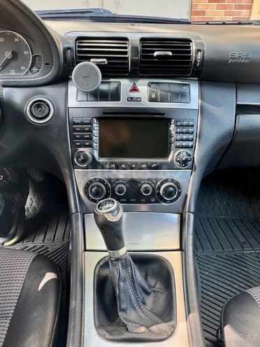 Mercedes C 220 2006, 263,332 km - 2.2 l - Bakı