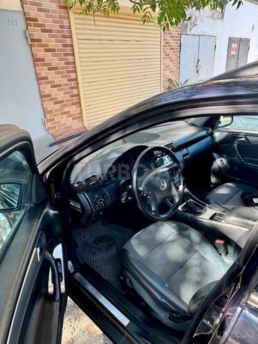 Mercedes C 220 2006, 263,332 km - 2.2 l - Bakı