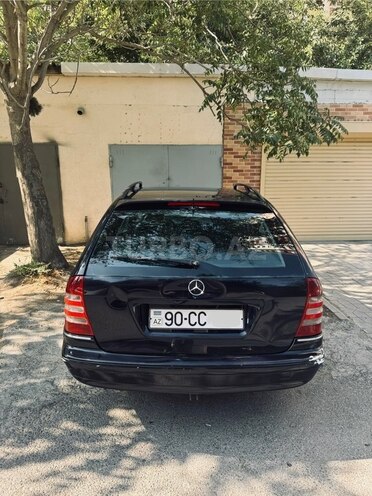 Mercedes C 220 2006, 263,332 km - 2.2 l - Bakı