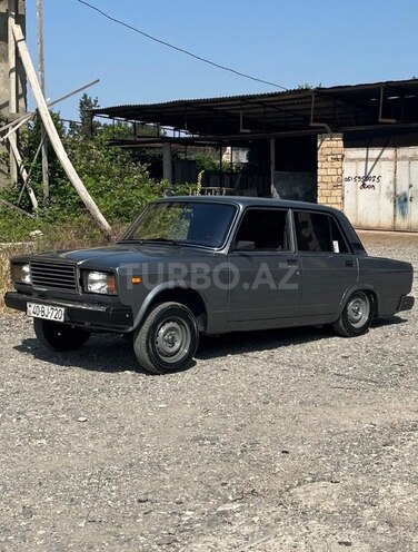 LADA (VAZ) 2107 2010, 43,321 km - 1.6 l - Quba