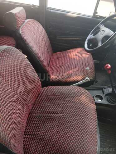 LADA (VAZ) 2106 1988, 250,000 km - 1.6 л - Qax