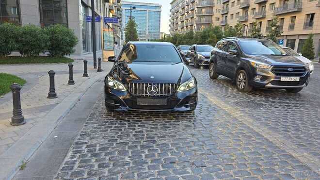 Mercedes E 200 2013, 360,470 km - 2.1 l - Bakı