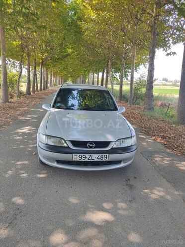 Opel Vectra 1996, 325,000 km - 2.0 l - Masallı