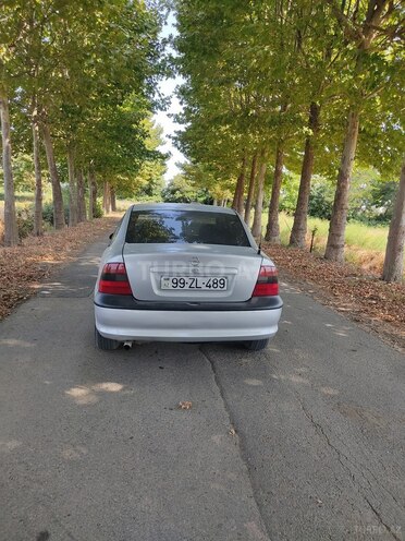 Opel Vectra 1996, 325,000 km - 2.0 l - Masallı