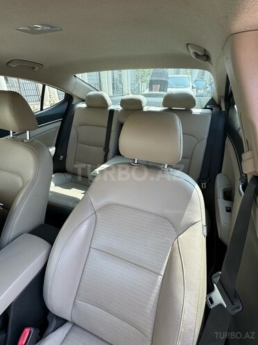 Hyundai Elantra 2020, 105,412 km - 2.0 l - Bakı